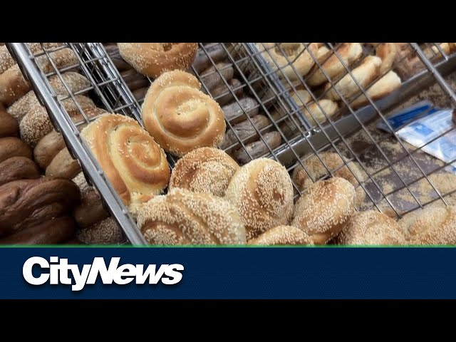 Montreal bagel shop introduces hole-less bagels