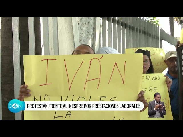 Protestan frente al INESPRE por prestaciones laborales