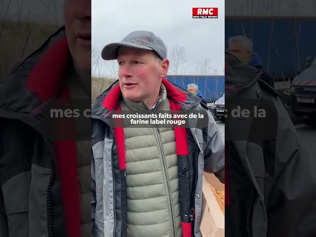 Un agriculteur tente d'amadouer la police avec des croissants 