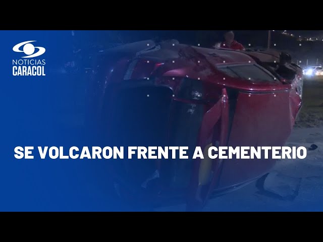 ¡Karma! Ladrones pidieron carro en Bogotá, secuestraron al conductor y se volcaron