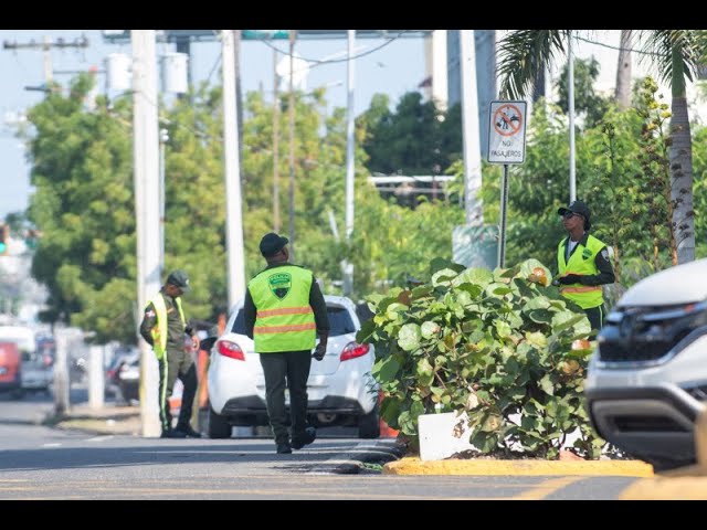 Agentes de Digesett aseguran no tienen órdenes para detener a quienes no han renovado marbetes