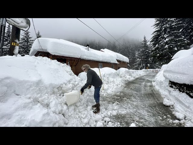 ⁣Winter bricht in Alaska Rekorde: minus 40 Grad und 3 Meter Schnee