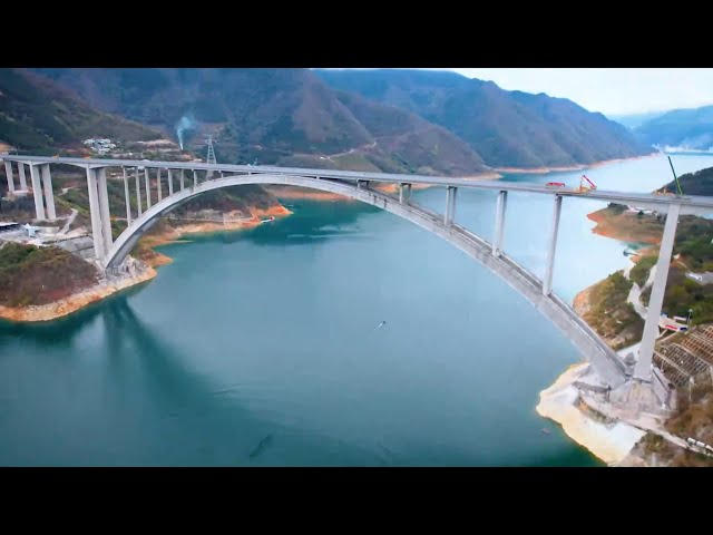 GLOBALink | Expansive arch bridge in China's Guangxi opens to traffic