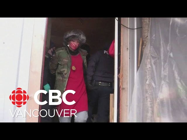 CBC News obtains never-before-seen footage of RCMP arrests on Wet'sewut'en territory