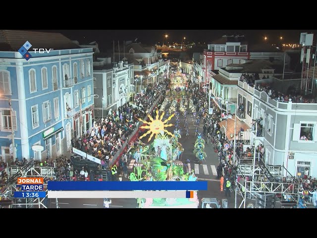 "é necessário compreender que carnaval da Praia e do Mindelo são duas estruturas mentais difere