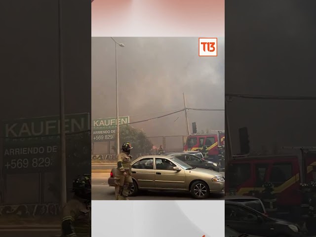 Explosiones se registran en sector industrial en Viña del Mar