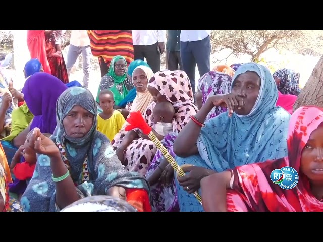 ⁣La Ministre Ouloufa Ismaël Abdo Rencontre la Communauté de Beya Addeh