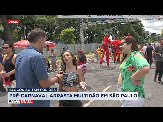 Pré-carnaval arrasta multidão em São Paulo