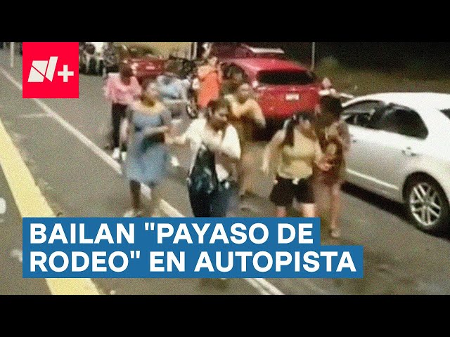 Conductores organizan baile masivo de “Payaso de Rodeo” en carretera - N+