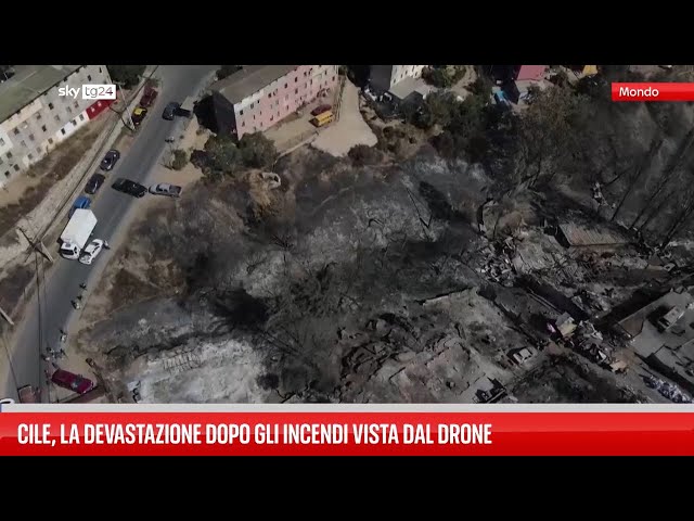 Cile, la devastazione dopo gli incendi vista dal drone