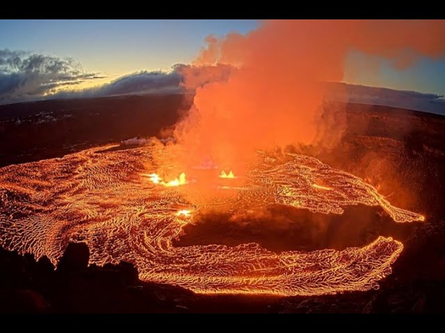 Ісландія: прокинувся вулкан. Iceland volcano erupts again, molten rocks spew from fissures