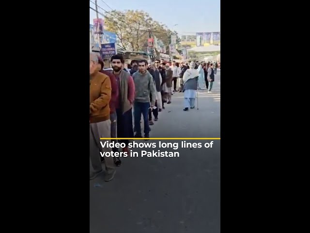 Long queues outside polling stations in Pakistan | AJ #shorts