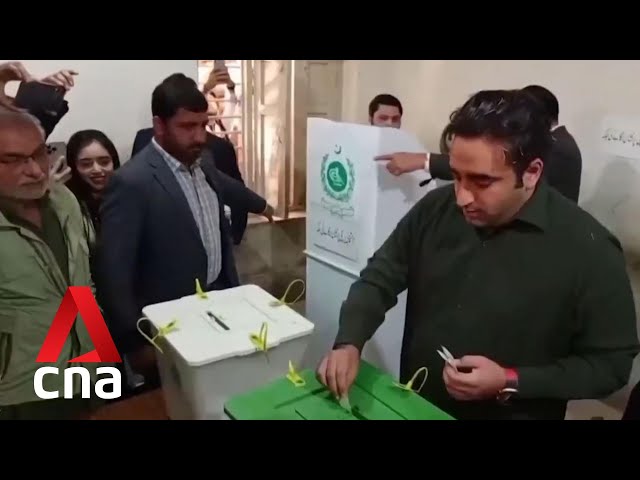 Polls close in Pakistan