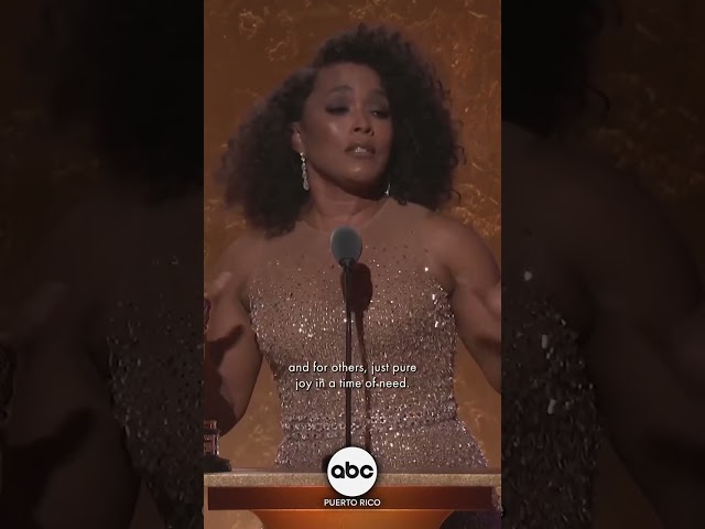 Escucha las palabras de Angela Bassett al recibir un Oscar honorífico durante los Governors Awards