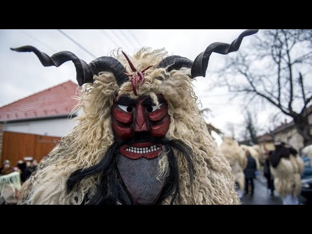 Ungarn: Winter, ade! Mohács feiert das Busójárás-Fest