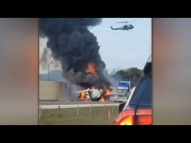 Two killed in plane crash on major Florida highway