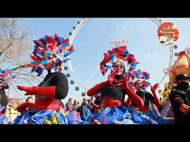 Live: Exploring a Spring Festival temple fair in Beijing