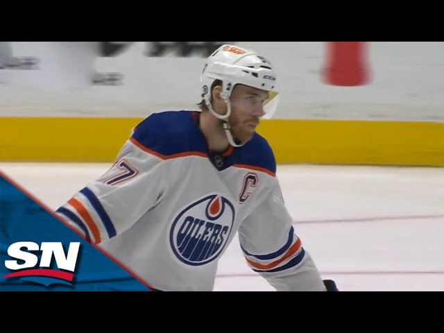 ⁣Connor McDavid Goes End-To-End Before Giving Perfect Pass To Zach Hyman To Tie Game Vs. Ducks