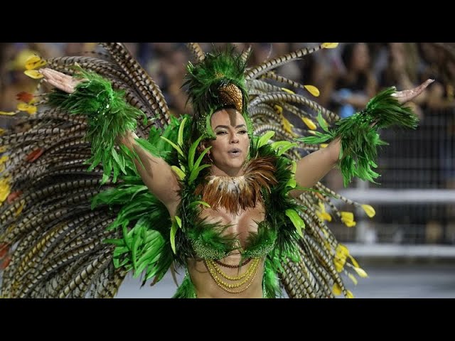 NO COMMENT | Así fue el desfile del carnaval de Brasil en Sao Paulo