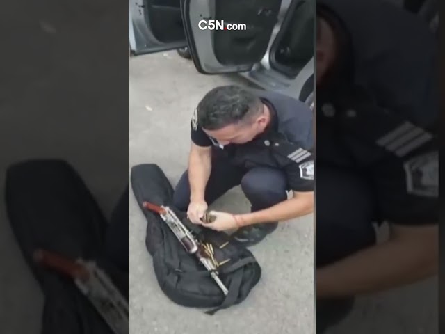 ⁣LLEVABA un FUSIL dentro de la FUNDA de su GUITARRA