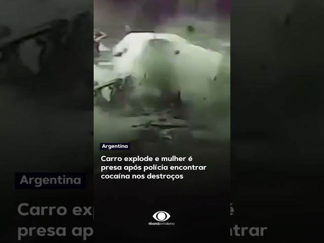 Carro explode e mulher é presa após polícia encontrar cocaína nos destroços #shorts