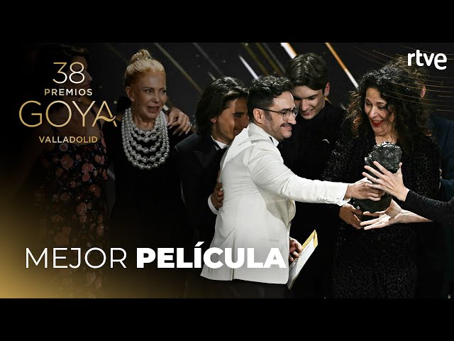 'LA SOCIEDAD DE LA NIEVE' gana el GOYA a la MEJOR PELÍCULA