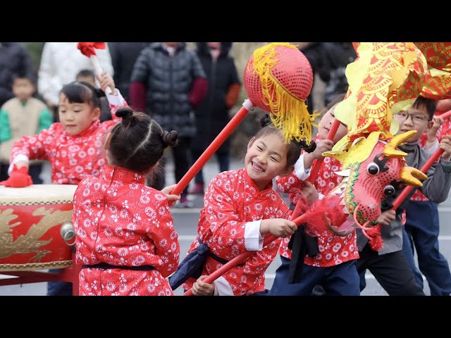 Lively, lovely China through lens