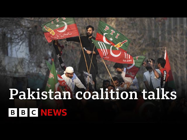 Pakistan election: Coalition talks confirmed after surprise win for Imran Khan supporters - BBC News