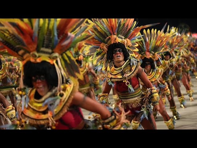 Au carnaval de Rio, l'hommage à la culture yanomamie