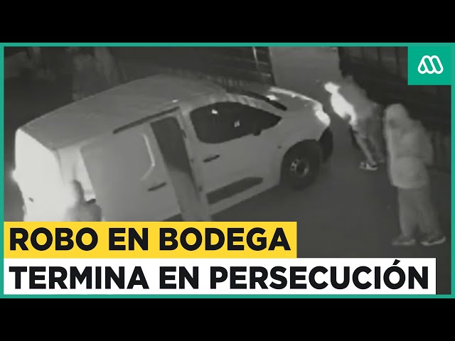 Robo en bodega termina en persecución: Lanzaron "miguelitos" para escapar de Carabineros