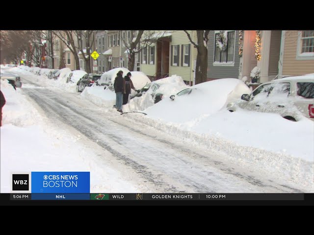 Storm preparations underway in Boston for Tuesday's nor'easter