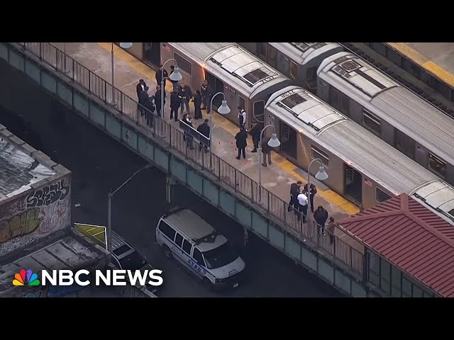 At least 1 dead, 5 injured in shooting at NYC subway station