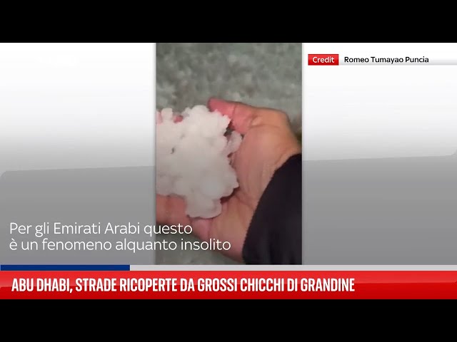 Grandine negli Emirati Arabi, grossi chicchi ad Abu Dhabi