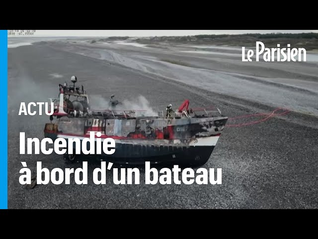 Un chalutier en feu s'échoue sur une plage de la Somme