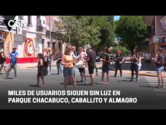 MILES de USUARIOS SIGUEN SIN LUZ en PARQUE CHACABUCO, CABALLITO y ALMAGRO