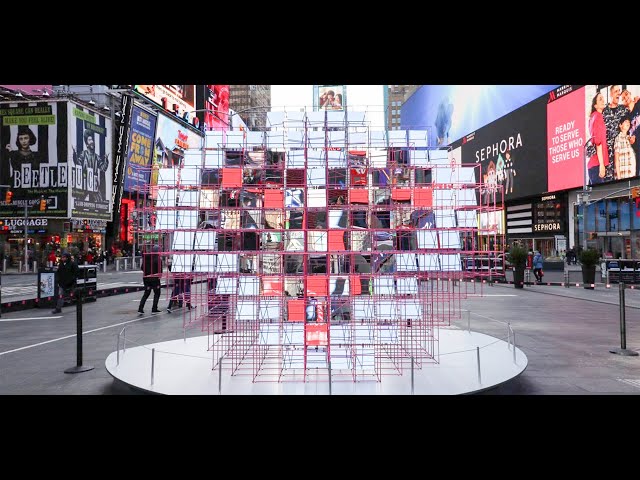 ⁣❤  Нью-Йорк: День Св. Валентина New York's Times Square hosts weddings, surprise proposals