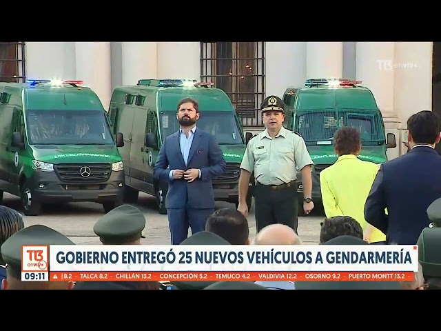 Gobierno entregó 25 nuevos vehículos a gendarmería