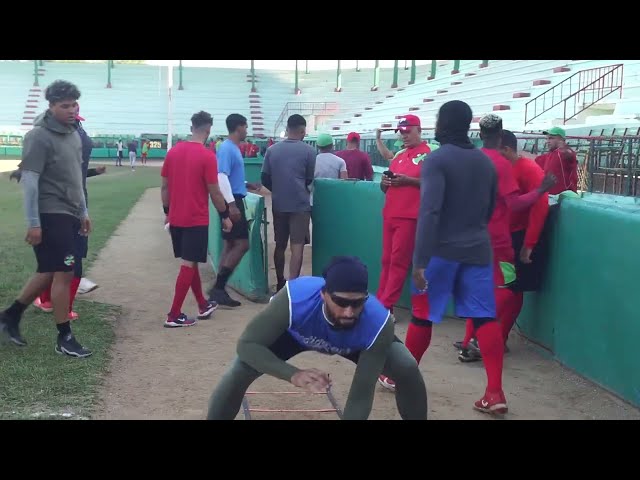 Los #Leñadores de #LasTunas continúan entrenando en el Mella