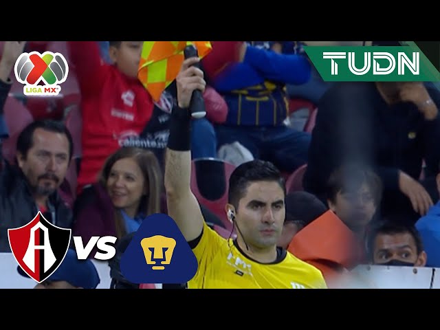 ¡NO CUENTA! Salvio está adelantado | Atlas 0-0 Pumas | CL2024 - Liga Mx J9 | TUDN