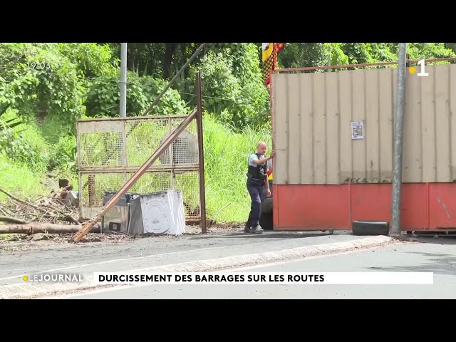 Durcissement des barrages sur les routes