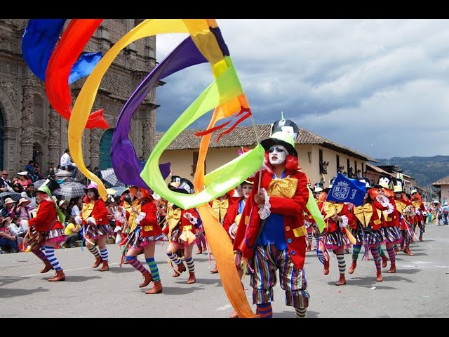 Áncash: Continúan las celebraciones por carnavales con bandas, serpentinas y mucho más