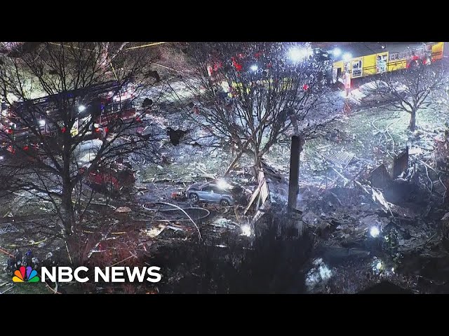 Virginia firefighter killed in house explosion