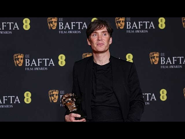 'Oppenheimer' triunfa en los BAFTA con siete premios y Bayona se queda sin galardón