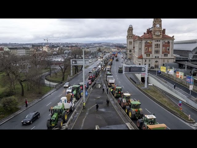 Las protestas de los agricultores checos bloquean el acceso a Praga