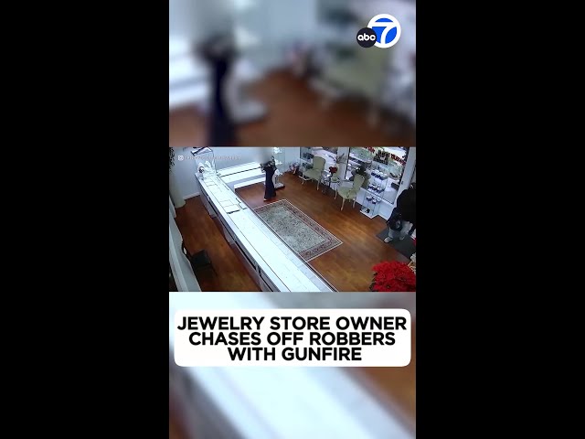 Riverside smash-and-grab robbers steal thousands in jewelry as owner opens fire