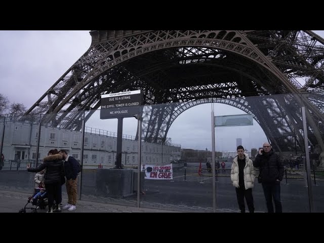 Malestar entre los turistas por una huelga que les impide ver la Torre Eiffel