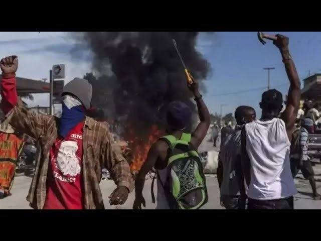 #SegundaEmisión| HAITI: Pandilleros incendian tres camiones y asesinan ocupantes