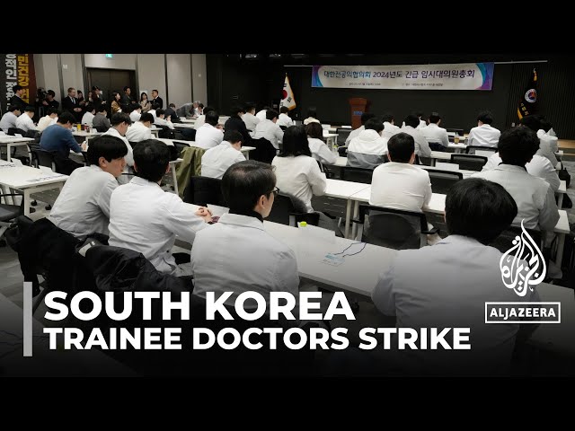 South Korea trainee doctors walk out in protest against reforms