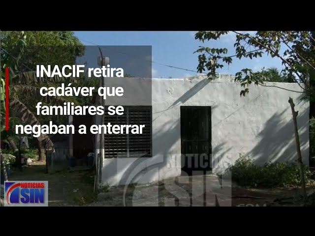 INACIF retira cadáver que familiares se negaban a enterrar