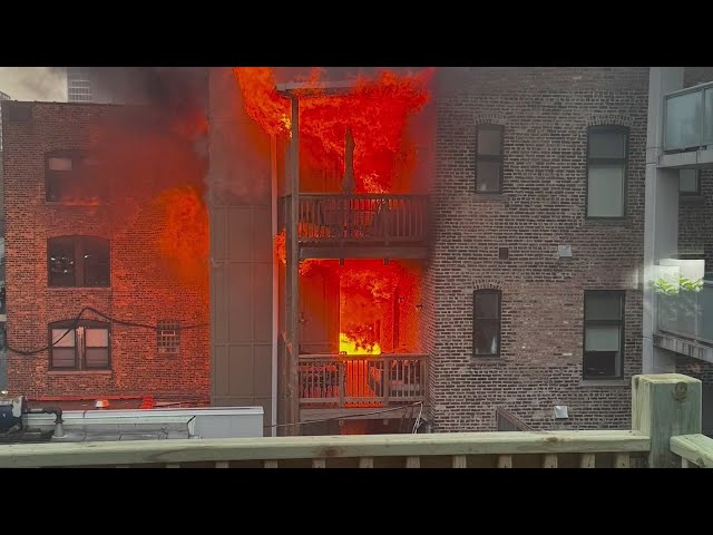 Dramatic video shows fire ripping through Chicago apartment building